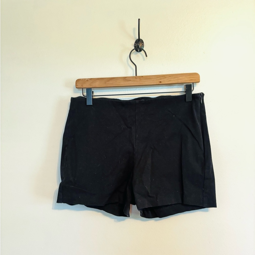 Old Navy black booty shorts with size invisible zipper size 8, high rise
